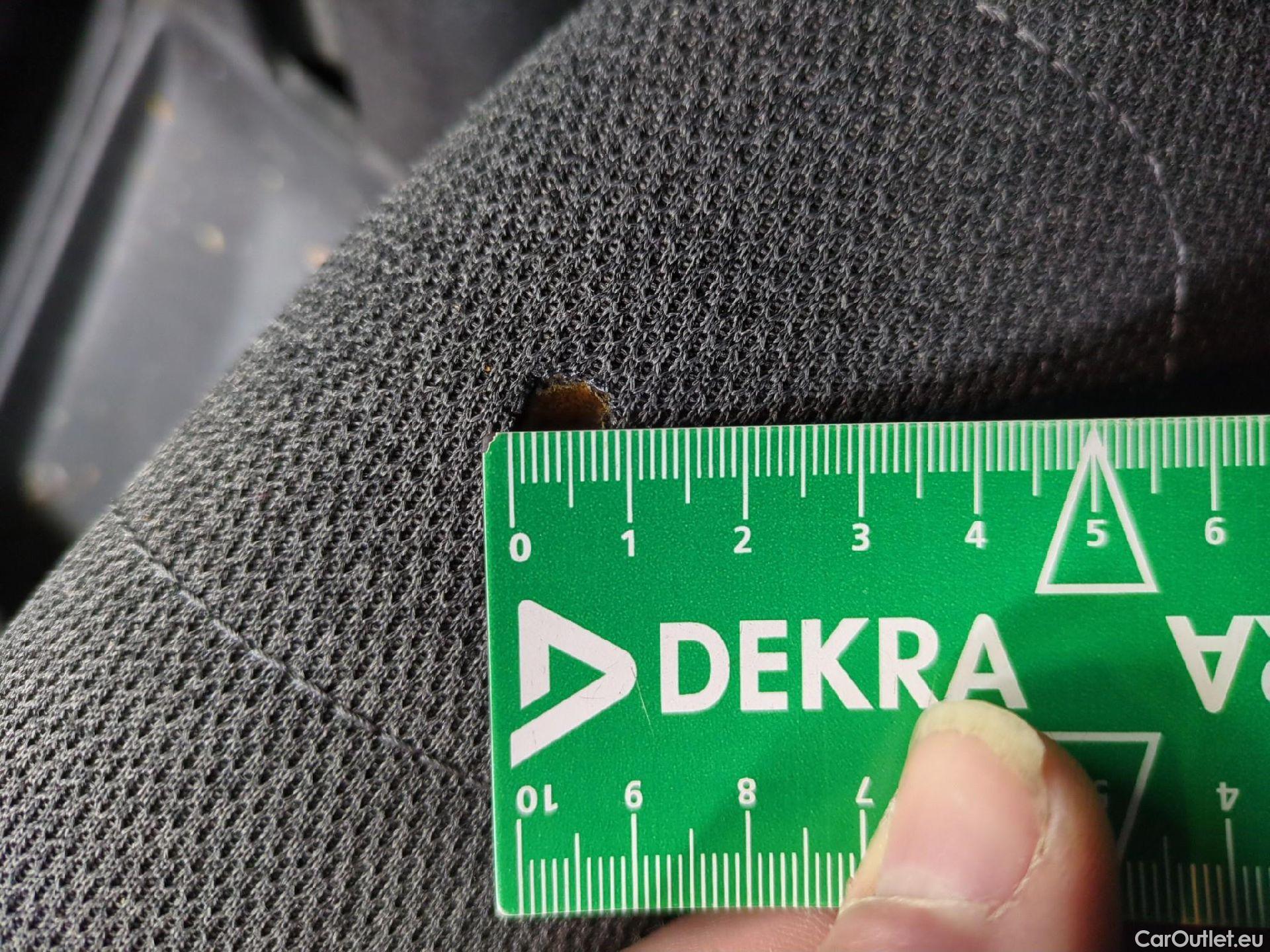  Citroen  C3  Feel Pack 1.2 PureTech 80CV BVM5 E6d #4