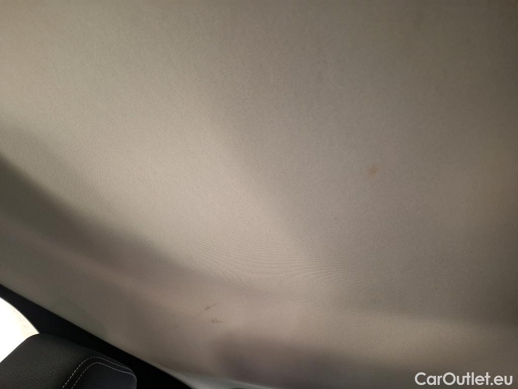  Ford  Kuga FORD  / 2019 / 5P / SUV 2.5 Dur 225 hybrid PHEV Pshift Titanium #22