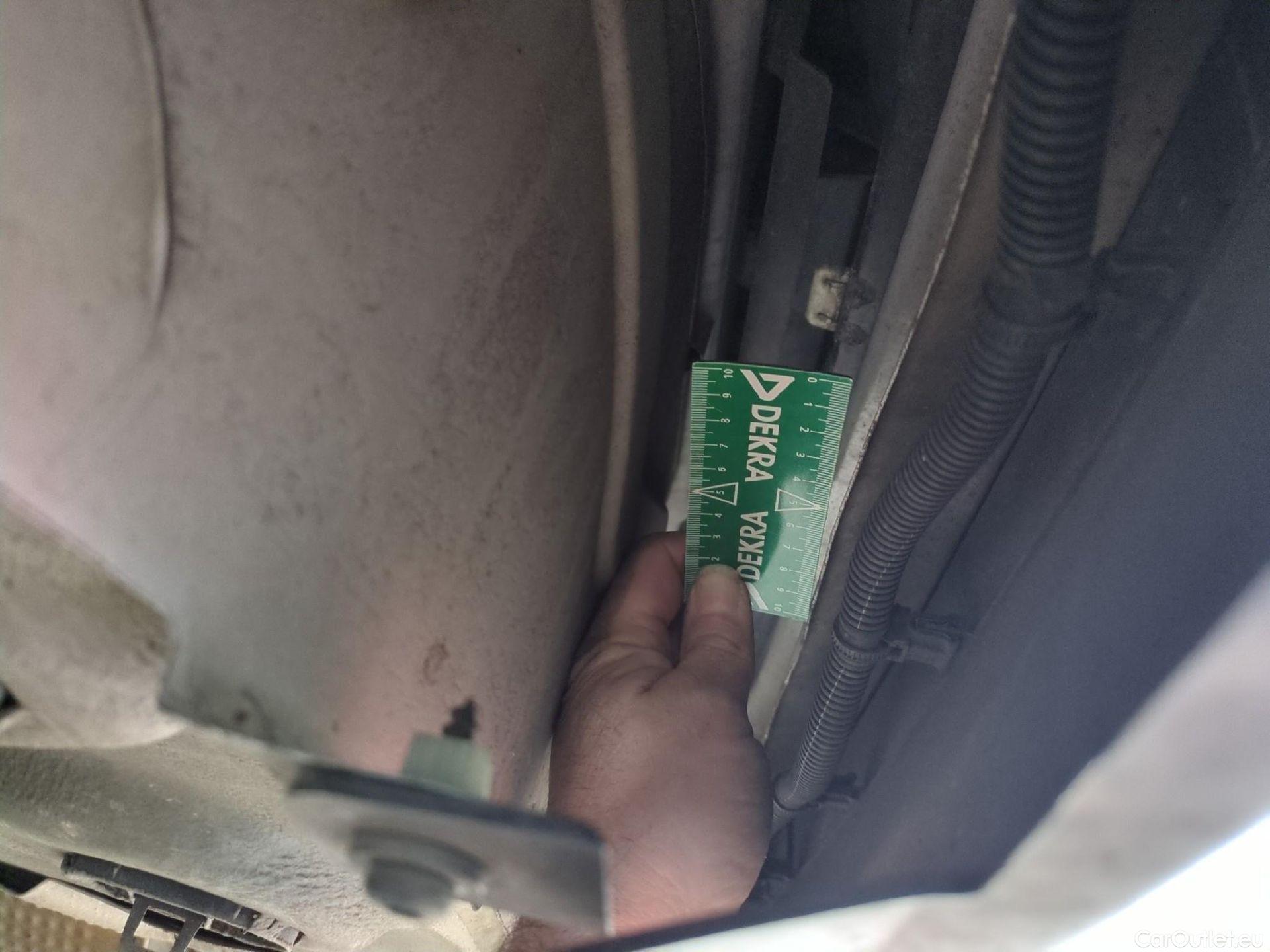  Citroen  C3  Feel Pack 1.2 PureTech 80CV BVM5 E6d #36