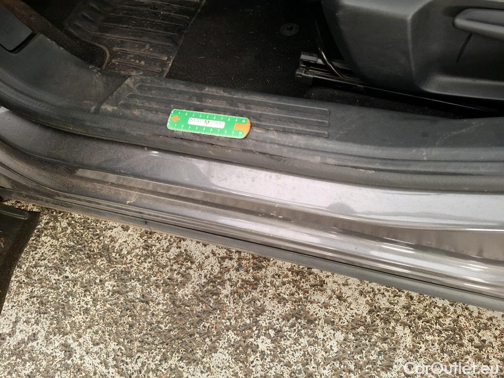  Citroen  C4  Berline Feel Pack 1.5 BlueHDI 130CV BVA8 E6d #4