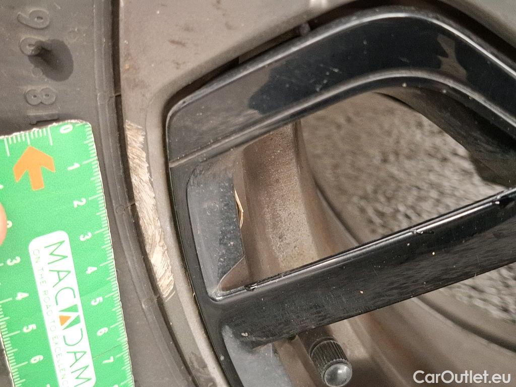  Citroen  C4  Berline Feel Pack 1.5 BlueHDI 130CV BVA8 E6d #28