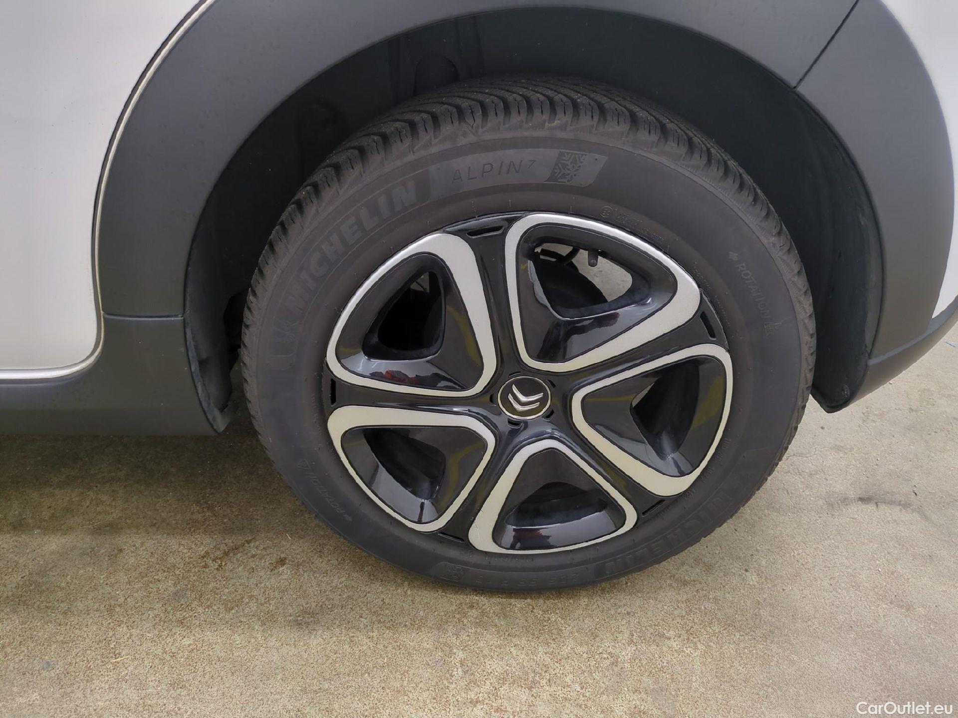  Citroen  C3  Feel Pack 1.2 PureTech 80CV BVM5 E6d #13