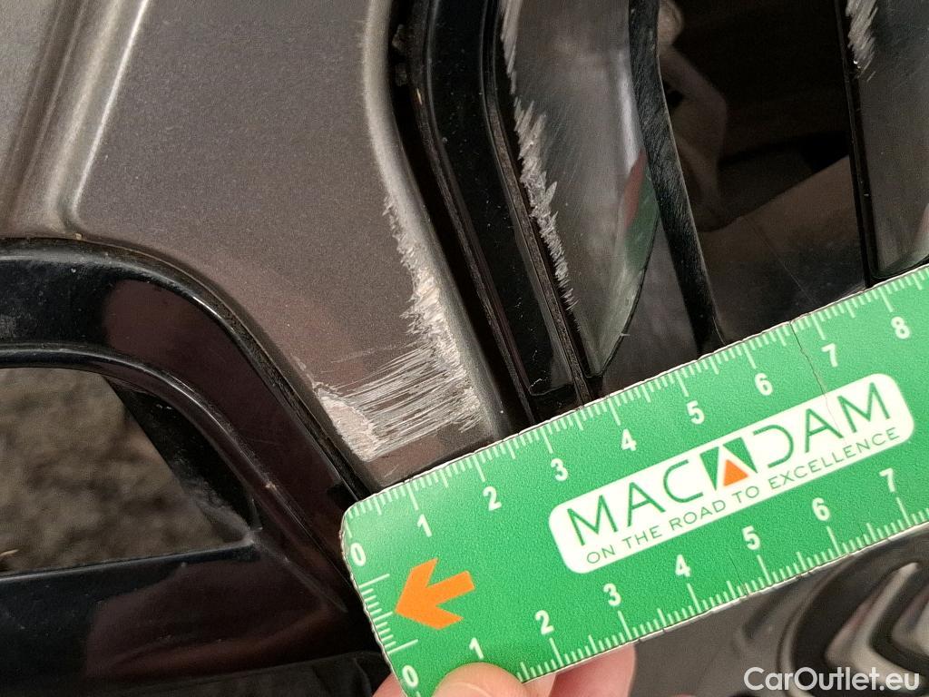  Citroen  C4  Berline Feel Pack 1.5 BlueHDI 130CV BVA8 E6d #17