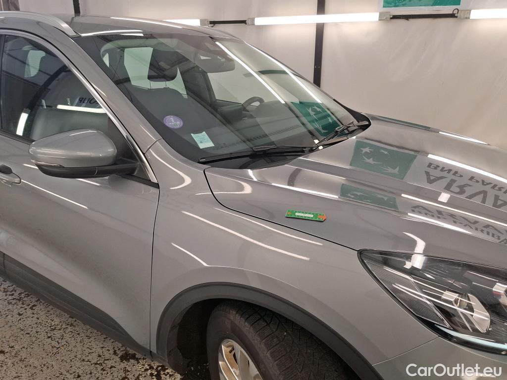  Ford  Kuga FORD  / 2019 / 5P / SUV 2.5 Dur 225 hybrid PHEV Pshift Titanium #3
