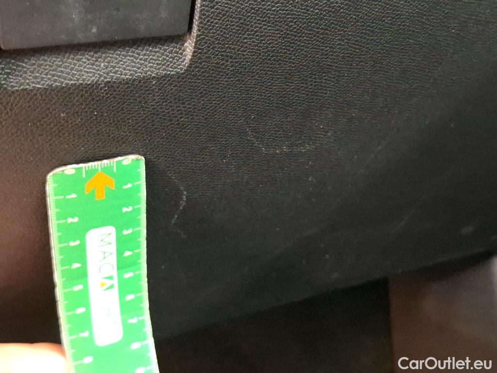  Citroen  C4  Berline Feel Pack 1.5 BlueHDI 130CV BVA8 E6d #20