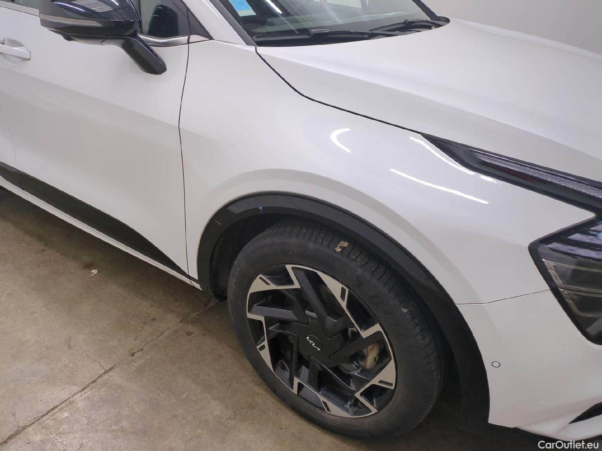  KIA  Sportage KIA  / 2021 / 5P / SUV 1.6 T-GDI 265 PHEV AUTO 4WD GT-L PREM BU #24