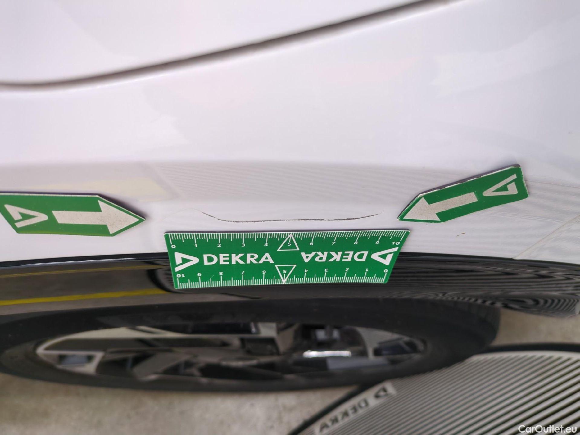  KIA  Sportage KIA  / 2021 / 5P / SUV 1.6 T-GDI 265 PHEV AUTO 4WD GT-L PREM BU #16