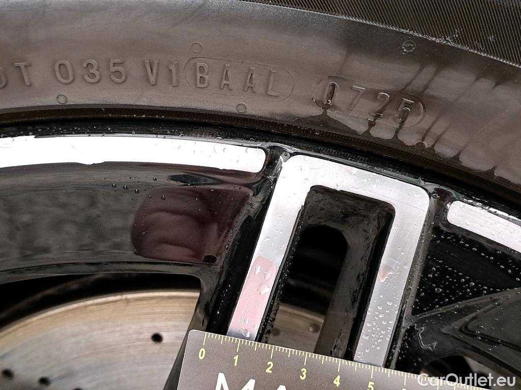  Mercedes  GLA MERCEDES-BENZ  / 2020 / 5P / SUV 2.0  220D AMG LINE 4MATIC DCT #13