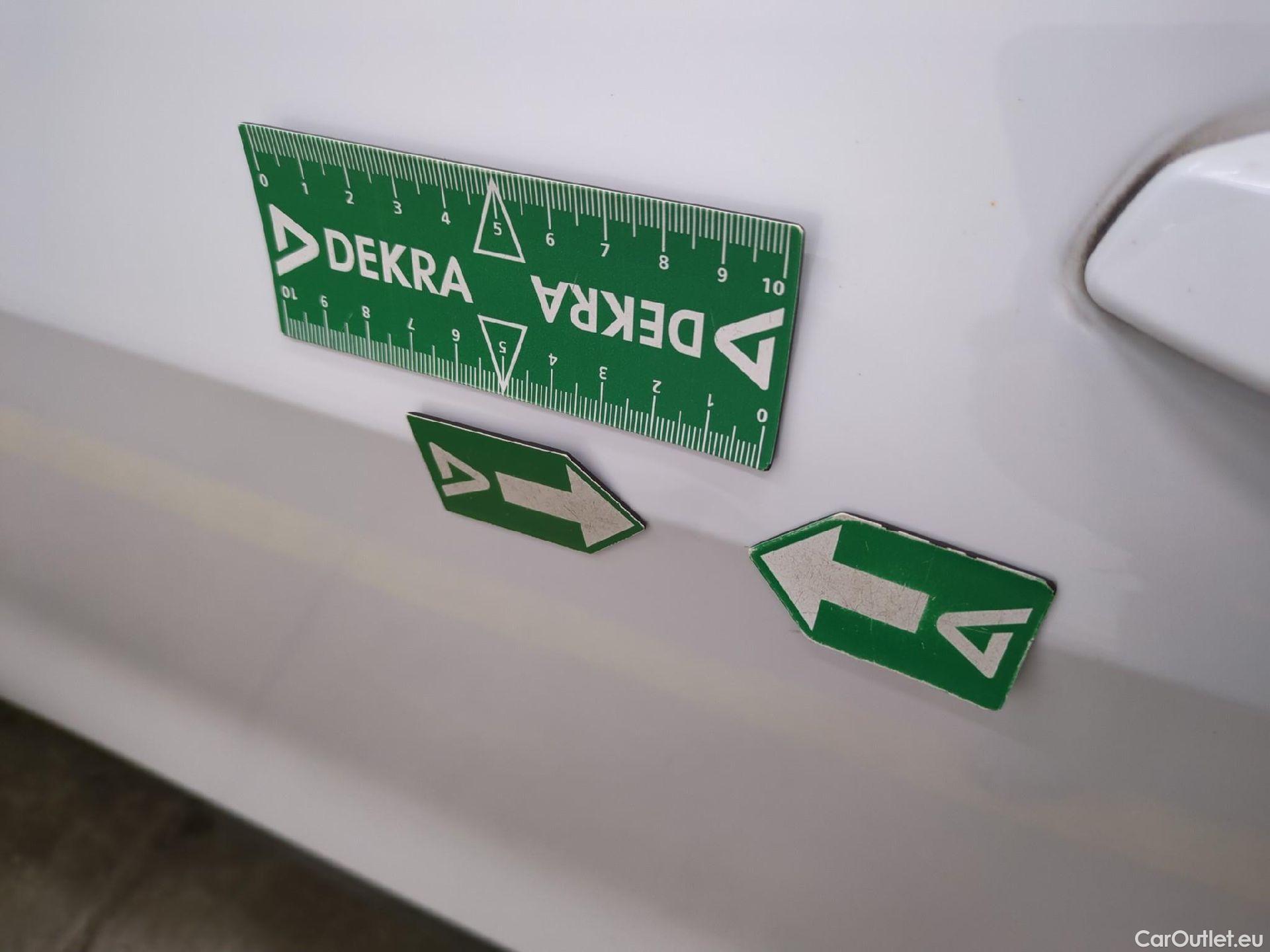  KIA  Sportage KIA  / 2021 / 5P / SUV 1.6 T-GDI 265 PHEV AUTO 4WD GT-L PREM BU #11