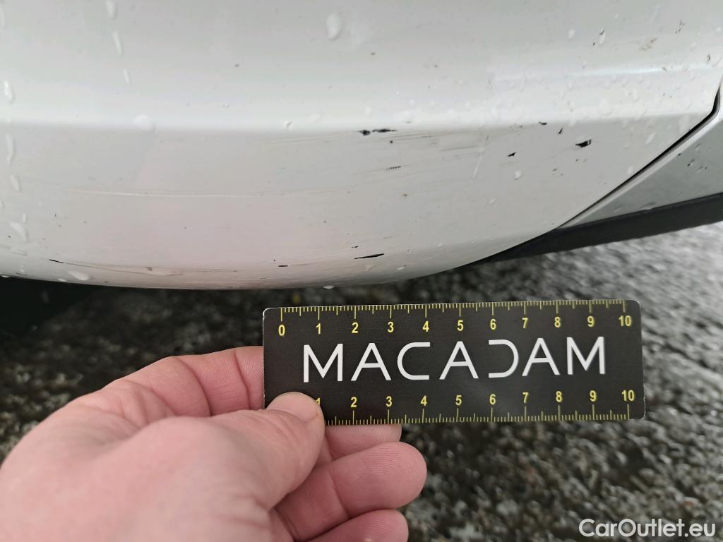  Opel   Grandland X Grandland X Elegance Business 1.5 130CV BVA8 E6d #33