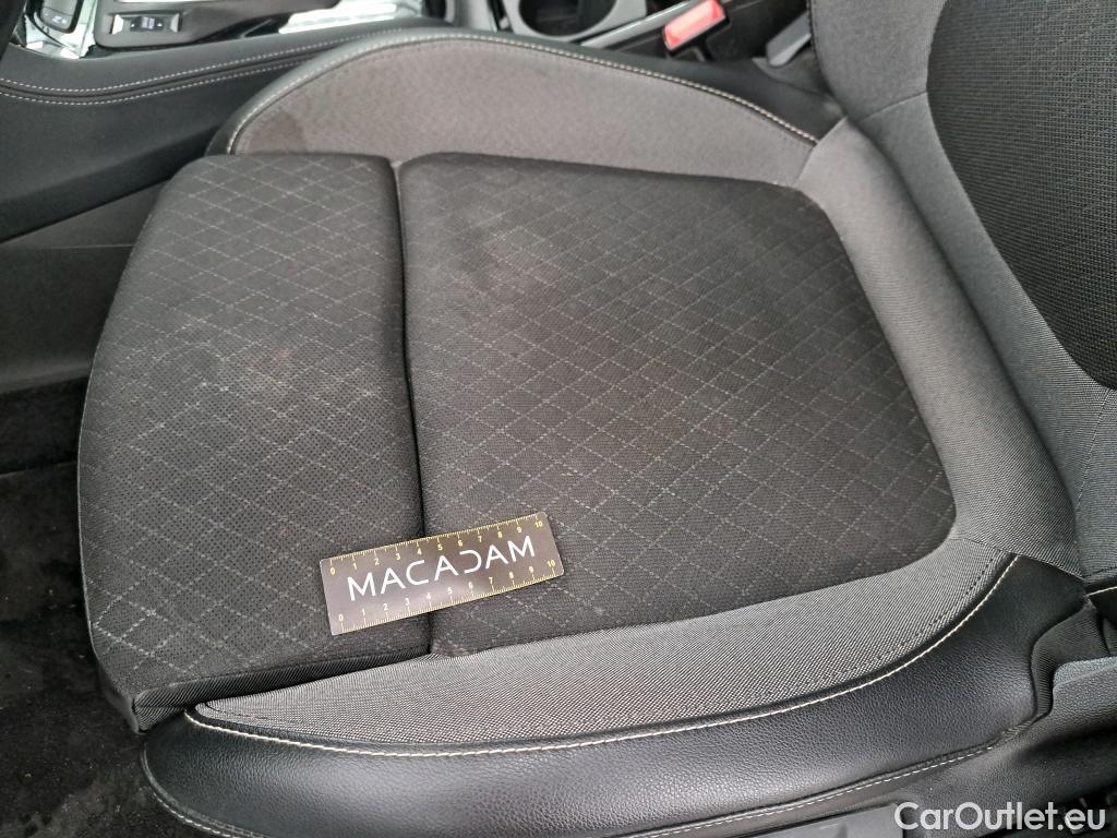  Opel   Grandland X Grandland X Elegance Business 1.5 130CV BVA8 E6d #36