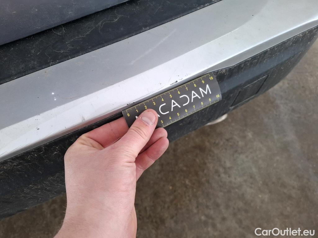  Peugeot  2008  Allure Business 1.5 HDi 130CV BVA8 E6d #24