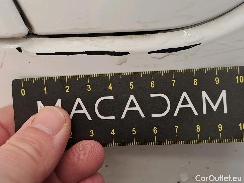  Opel   Grandland X Grandland X Elegance Business 1.5 130CV BVA8 E6d #10