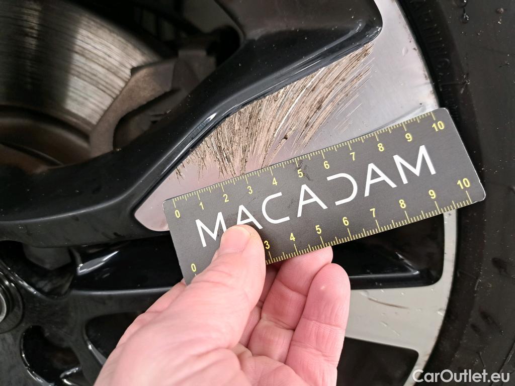  Opel   Grandland X Grandland X Elegance Business 1.5 130CV BVA8 E6d #24