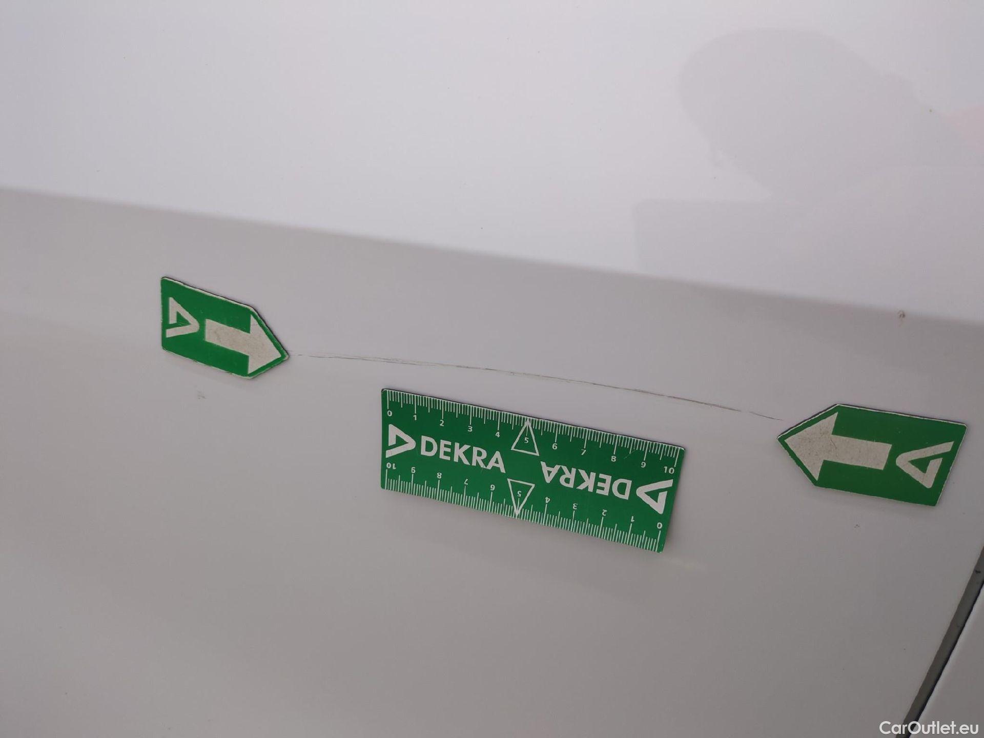  KIA  Sportage KIA  / 2021 / 5P / SUV 1.6 T-GDI 265 PHEV AUTO 4WD GT-L PREM BU #21