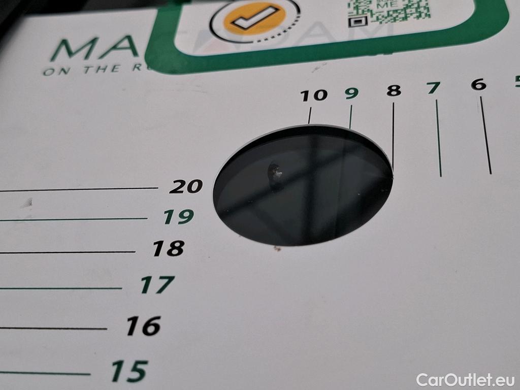  Mercedes  GLA MERCEDES-BENZ  / 2020 / 5P / SUV 2.0  200 D BUSINESS LINE DCT #4