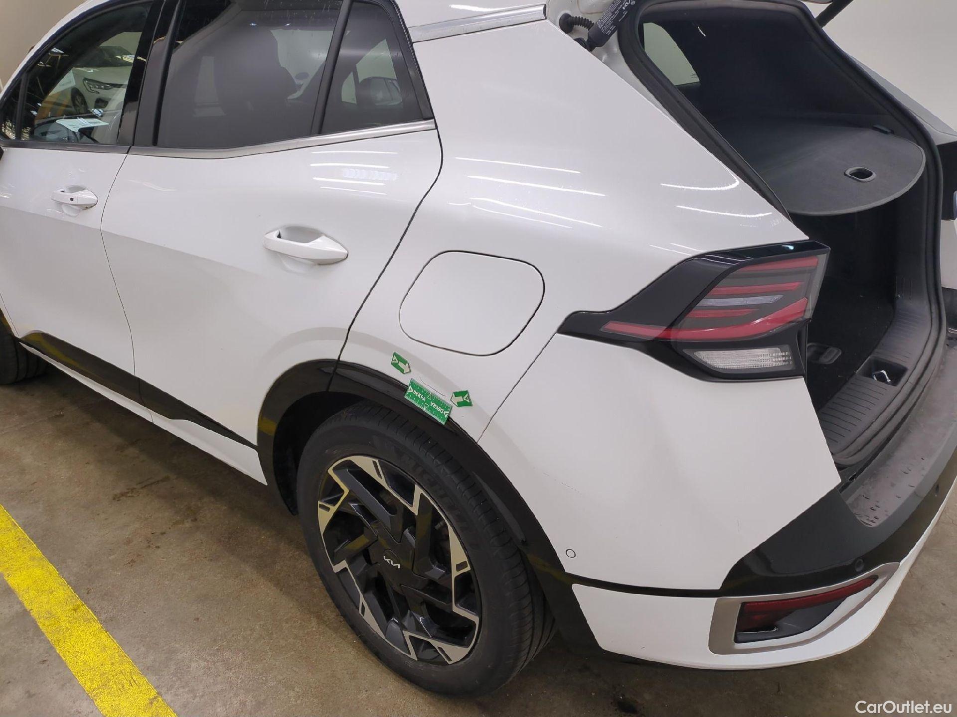  KIA  Sportage KIA  / 2021 / 5P / SUV 1.6 T-GDI 265 PHEV AUTO 4WD GT-L PREM BU #13