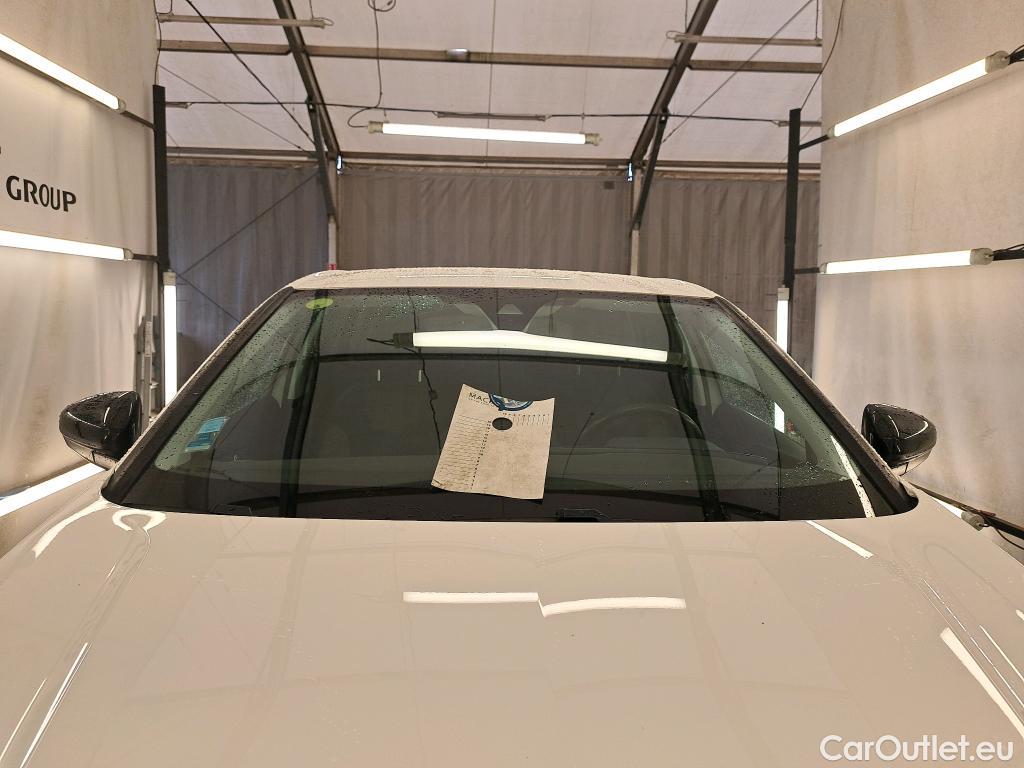  Opel   Grandland X Grandland X Elegance Business 1.5 130CV BVA8 E6d #30