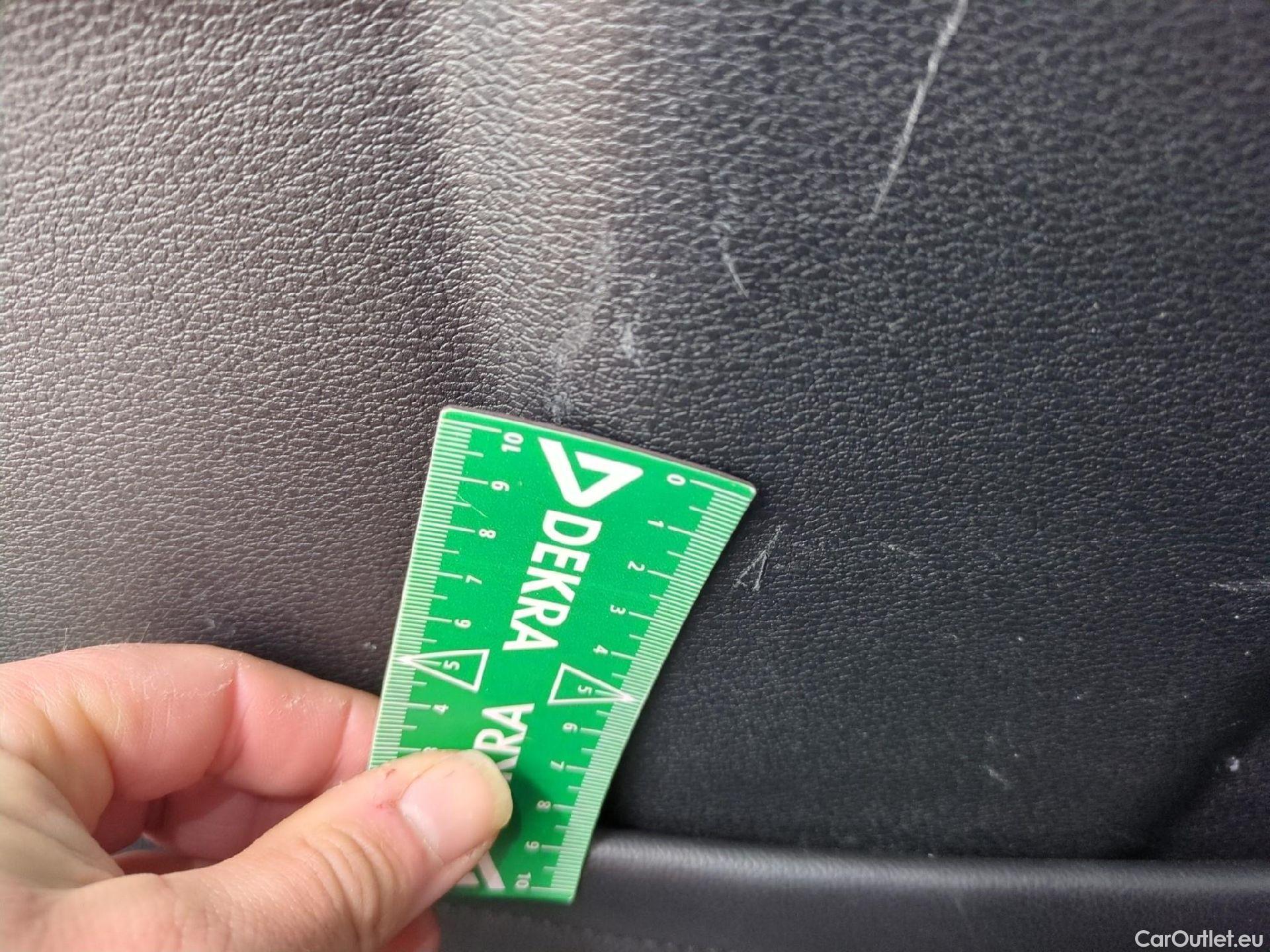  KIA  Sportage KIA  / 2021 / 5P / SUV 1.6 T-GDI 265 PHEV AUTO 4WD GT-L PREM BU #2