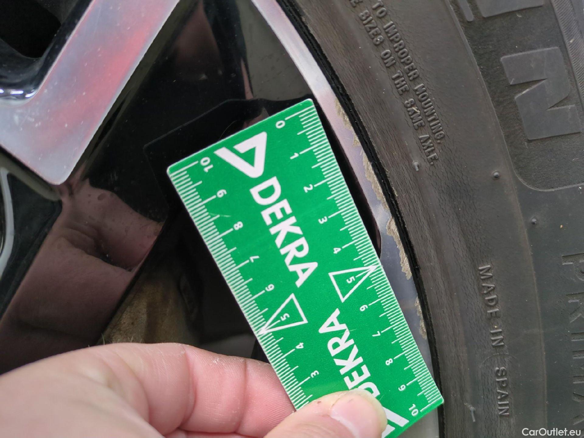  KIA  Sportage KIA  / 2021 / 5P / SUV 1.6 T-GDI 265 PHEV AUTO 4WD GT-L PREM BU #5