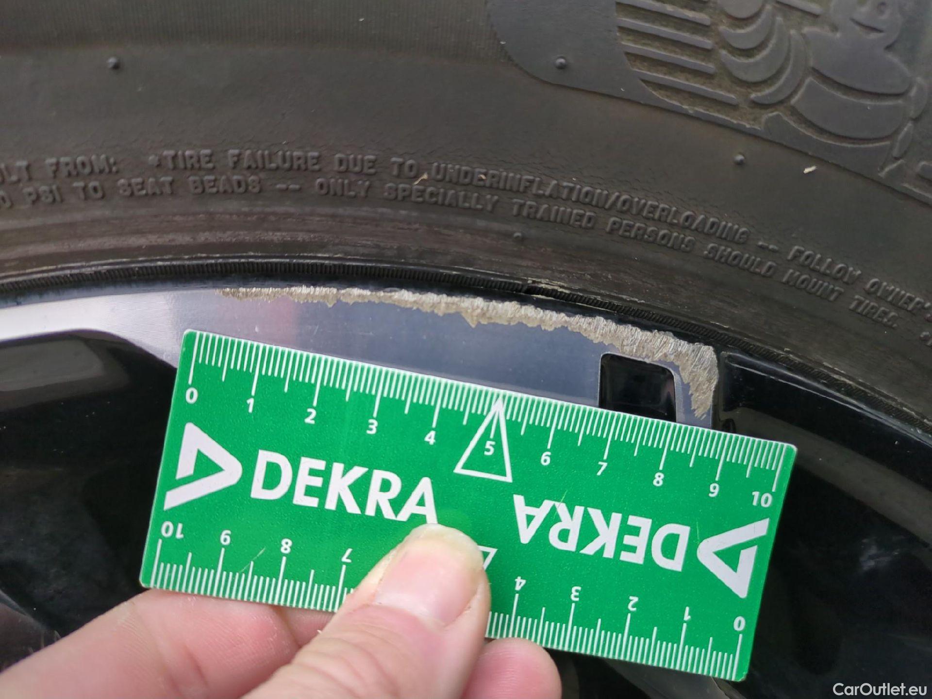  KIA  Sportage KIA  / 2021 / 5P / SUV 1.6 T-GDI 265 PHEV AUTO 4WD GT-L PREM BU #7