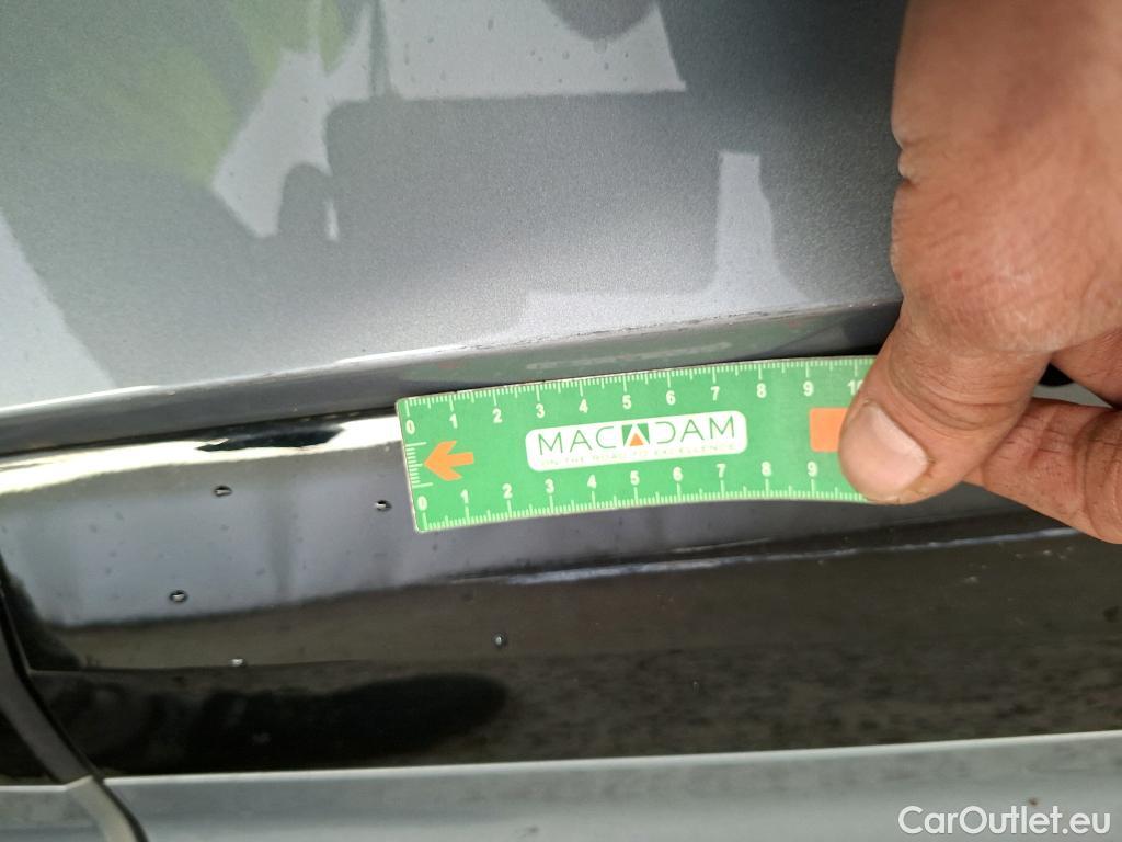  KIA  Sportage KIA  / 2021 / 5P / SUV 1.6 T-GDI 265 PHEV AUTO 4WD GT-LINE PREM #9