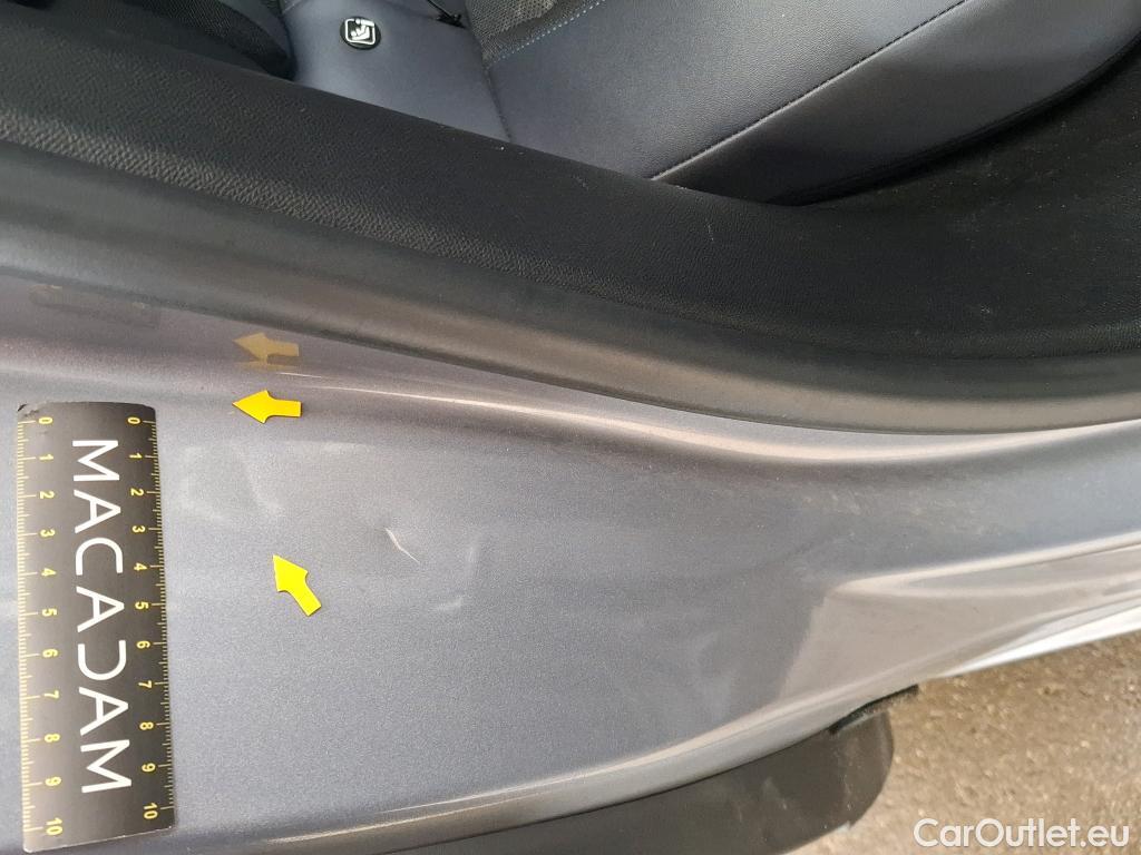  Peugeot  2008  Allure Business 1.5 HDi 130CV BVA8 E6d #14