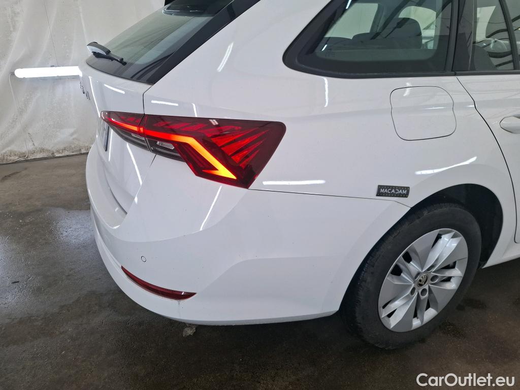  Skoda  Octavia  Break Business 2.0 TDI 115CV BVA7 E6d #7