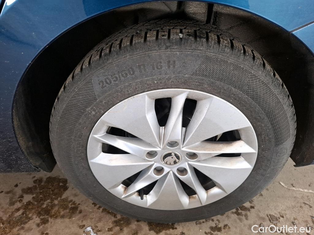  Skoda  Octavia  Break Business 2.0 TDI 150CV BVA7 E6d #6