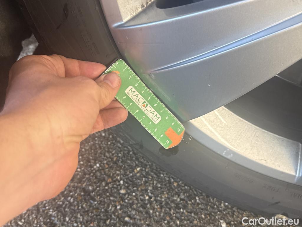  Skoda  Superb  Break Business 2.0 TDI 120CV BVA7 E6d #52