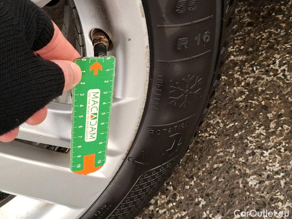  Toyota  Corolla TOYOTA  Touring Sports / 2018 / 5P / Break Hybride 122h Dynamic Business Beyond Zer #4