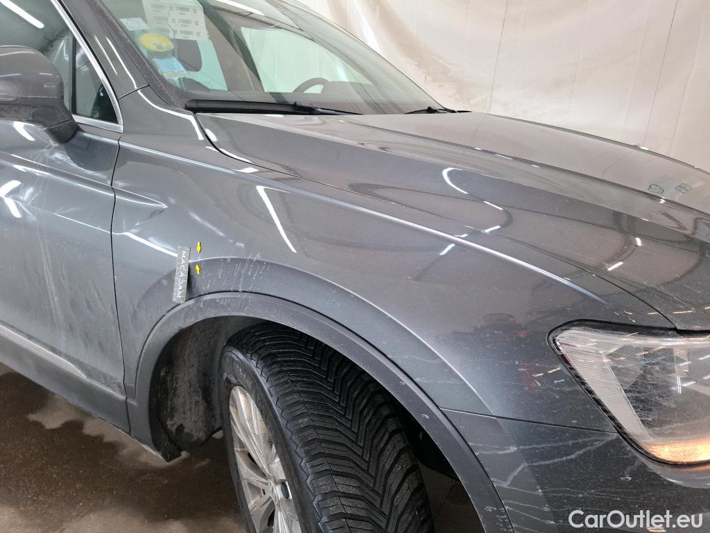  Volkswagen  Tiguan VOLKSWAGEN  / 2016 / 5P / SUV 2.0 TDI 150 DSG7 Confortline Business #27