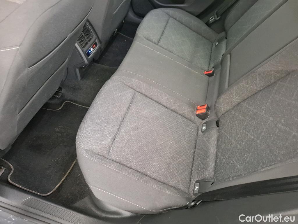  Volkswagen  Golf  VOLKSWAGEN / 2020 / 5P / Berline 1.5 TSI ACT OPF 130 BVM6 Life Busi #13