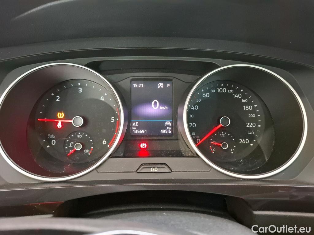  Volkswagen  Tiguan VOLKSWAGEN  / 2016 / 5P / SUV 2.0 TDI 150 DSG7 Confortline Business #30