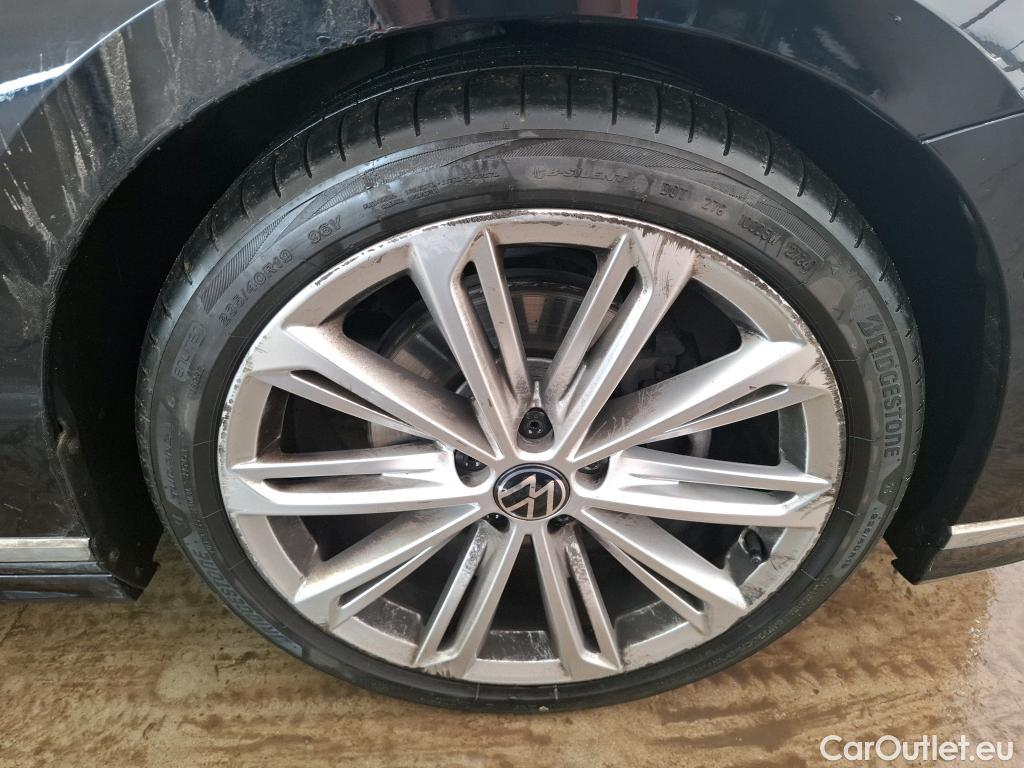  Volkswagen  Passat VOLKSWAGEN  SW / 2019 / 5P / Break 2.0 TDI 200 4MOTION DSG7 SW R LINE #39