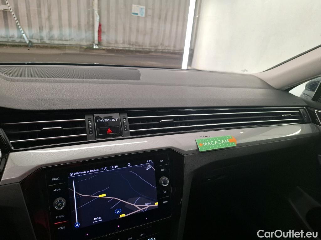  Volkswagen  Passat  Break Life Plus 2.0 TDI 150CV BVA7 E6d #13