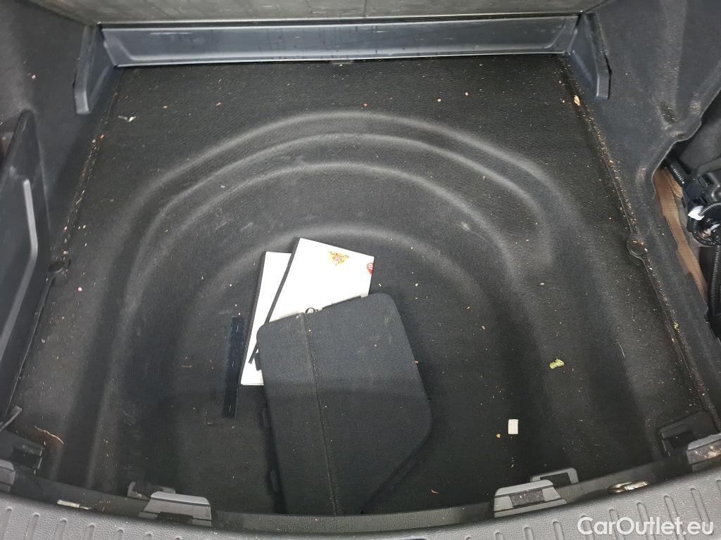  Toyota  Corolla TOYOTA  Touring Sports / 2018 / 5P / Break Hybride 184h GR Sport #37