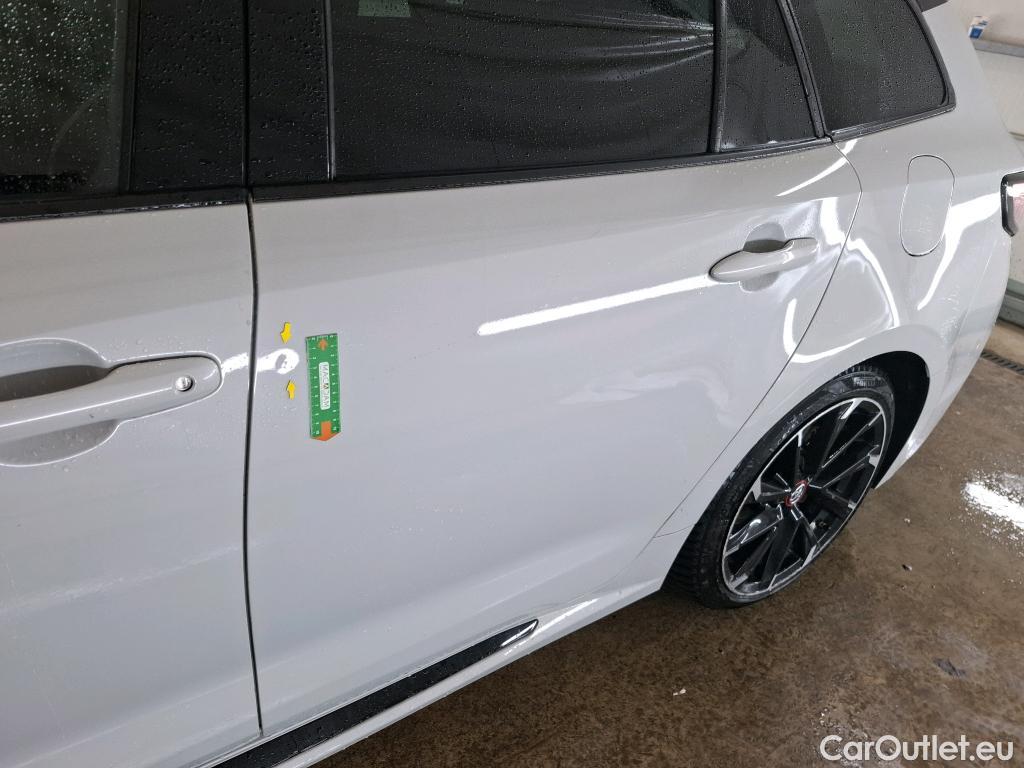  Toyota  Corolla TOYOTA  Touring Sports / 2018 / 5P / Break Hybride 184h GR Sport #39