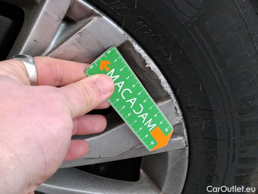  Volkswagen  Tiguan VOLKSWAGEN  / 2020 / 5P / SUV 2.0 TDI 150 DSG7 Life Business #8