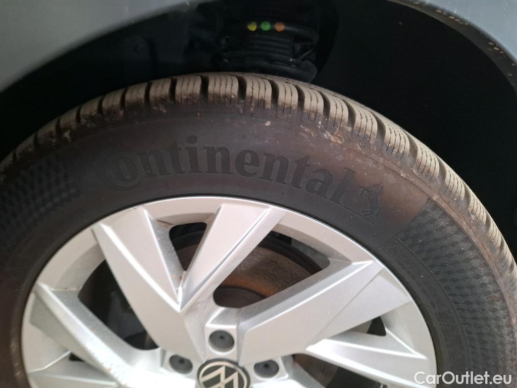  Volkswagen  Tiguan  Elegance Exclusive 2.0 TDI 150CV BVA7 E6d #40