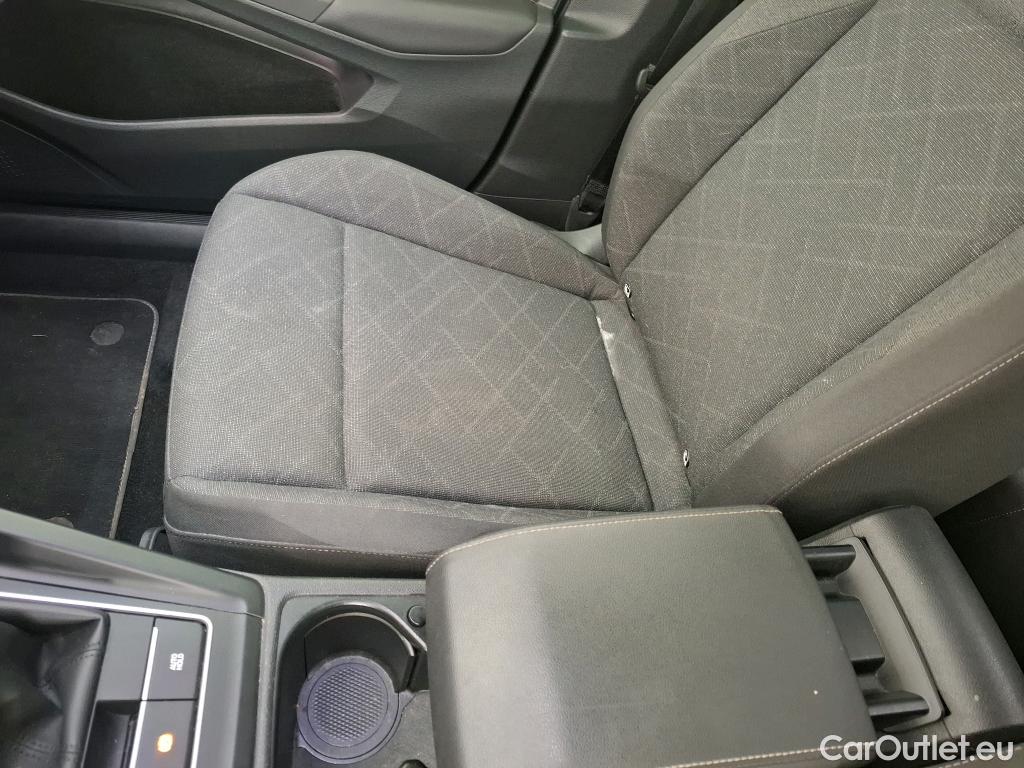  Volkswagen  Golf  VOLKSWAGEN / 2020 / 5P / Berline 1.5 TSI ACT OPF 130 BVM6 Life Busi #11