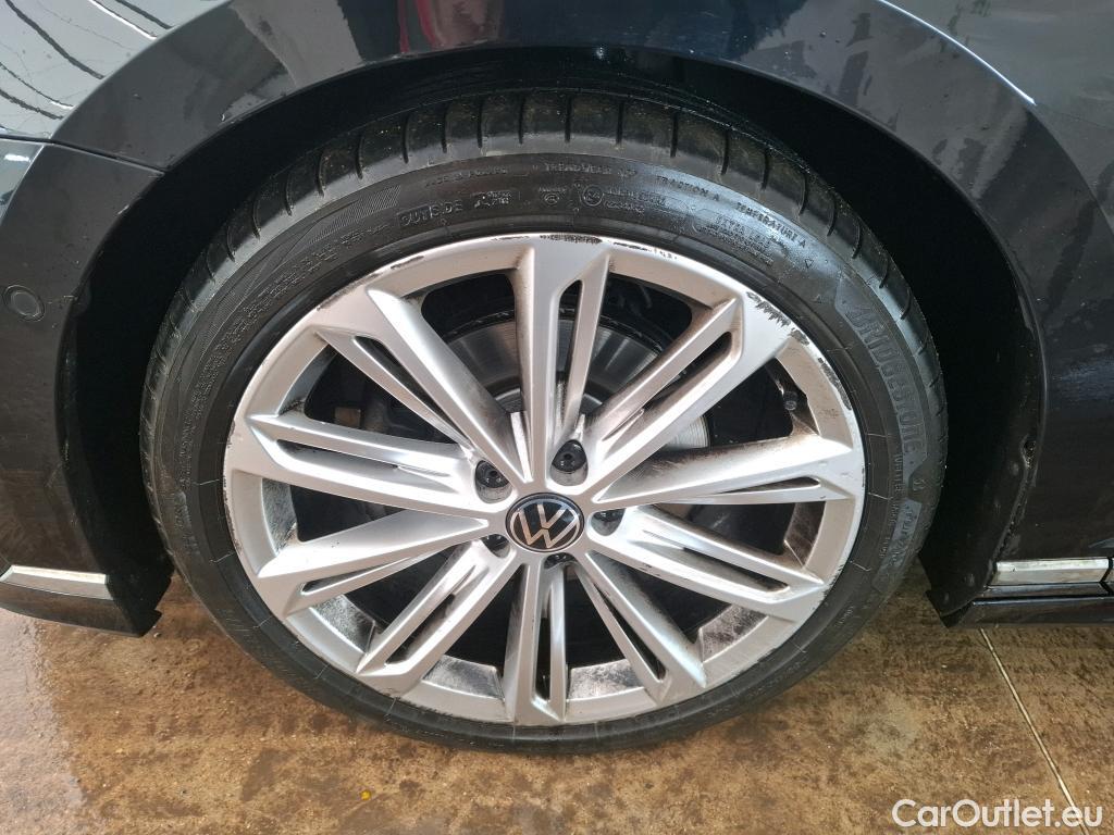  Volkswagen  Passat VOLKSWAGEN  SW / 2019 / 5P / Break 2.0 TDI 200 4MOTION DSG7 SW R LINE #43