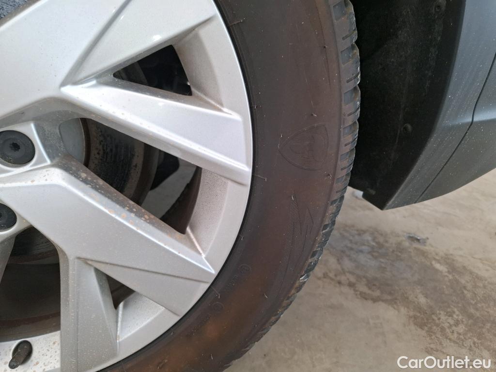  Volkswagen  Tiguan  Elegance Exclusive 2.0 TDI 150CV BVA7 E6d #16