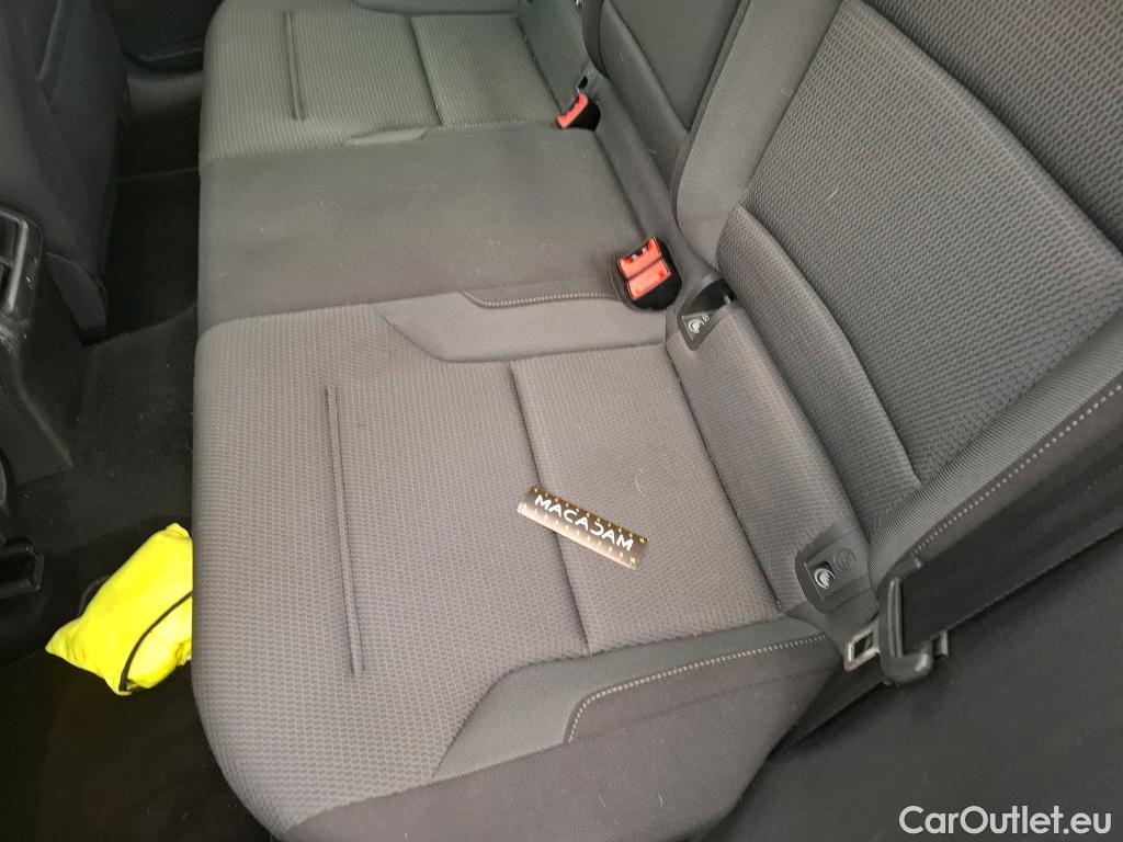  Volkswagen  Golf  VII Berline Confortline Business BMT 1.0 TSI 115CV BVM6 E6dT #31