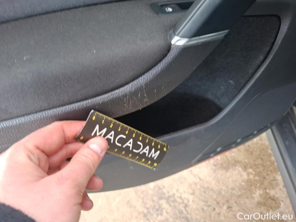  Volkswagen  Golf  VII Berline Confortline Business BMT 1.0 TSI 115CV BVM6 E6dT #25