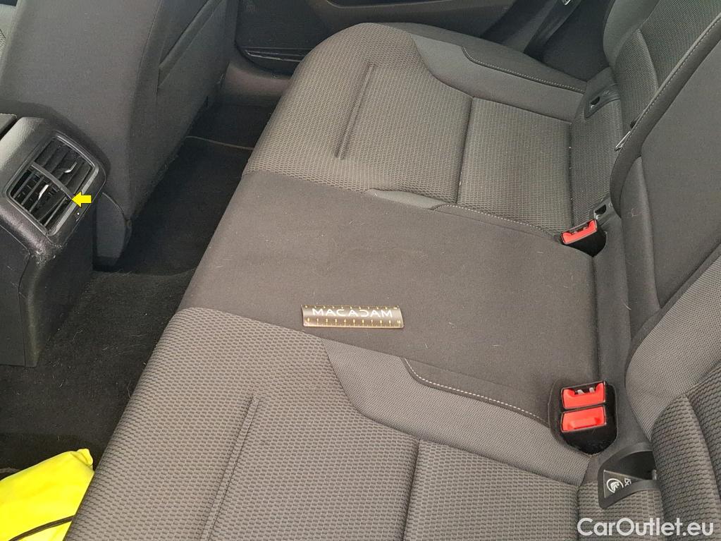  Volkswagen  Golf  VII Berline Confortline Business BMT 1.0 TSI 115CV BVM6 E6dT #26