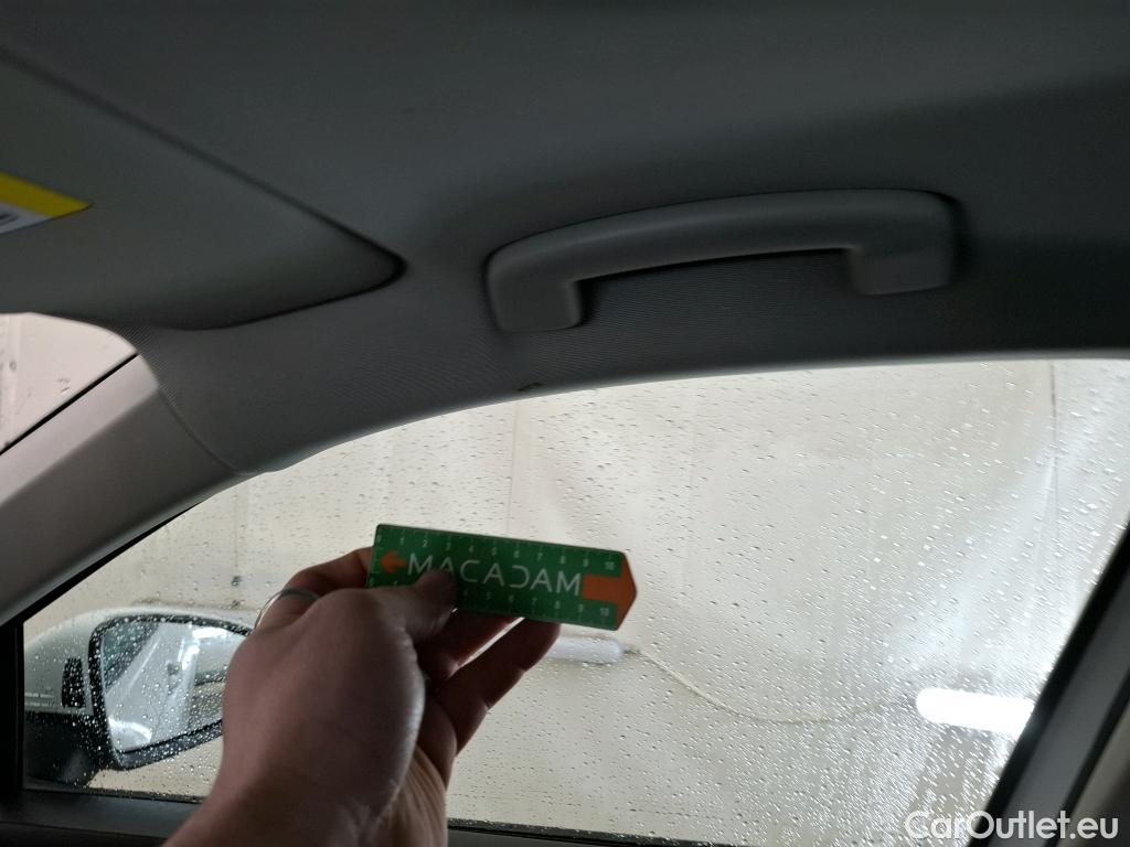  Volkswagen  Tiguan VOLKSWAGEN  / 2020 / 5P / SUV 2.0 TDI 150 DSG7 Life Business #5