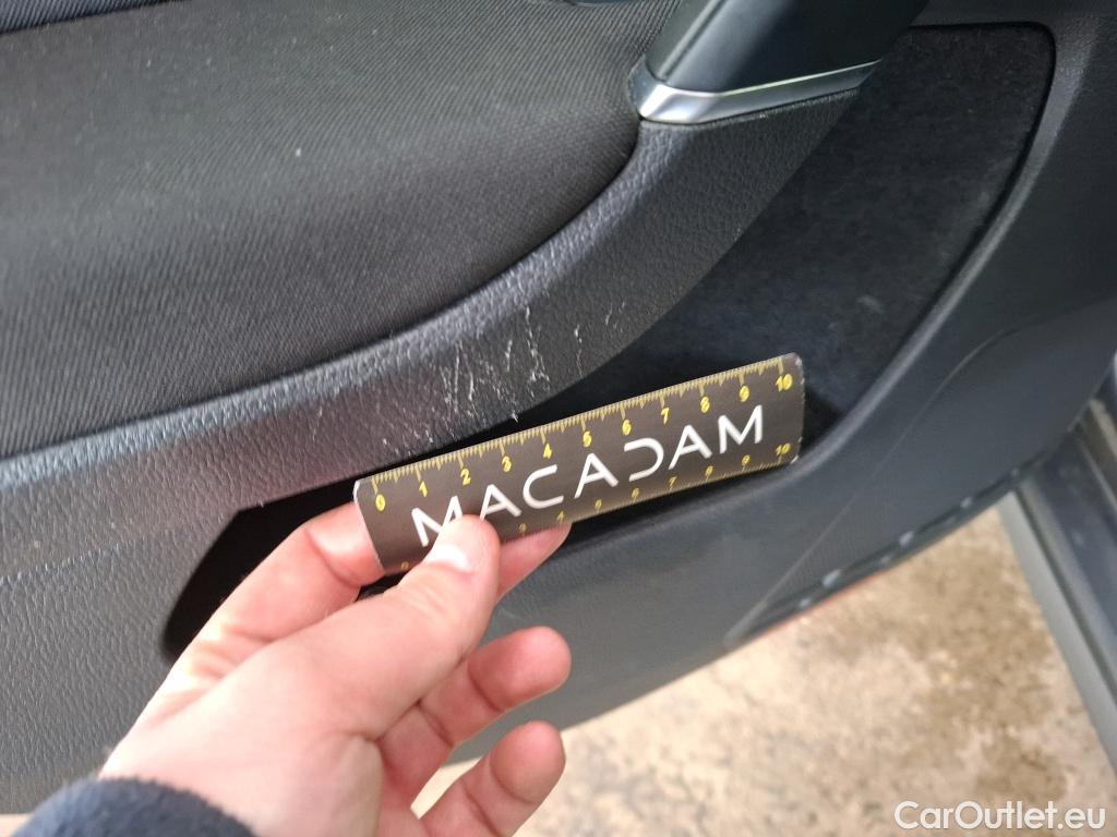  Volkswagen  Golf  VII Berline Confortline Business BMT 1.0 TSI 115CV BVM6 E6dT #24