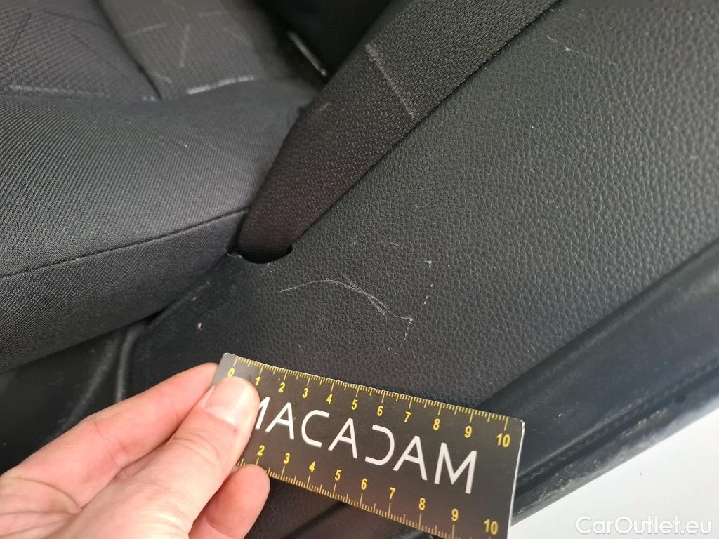  Toyota  RAV4 TOYOTA  Hybride / 2018 / 5P / SUV Hybride AWD Dynamic Business Beyond Zero #11