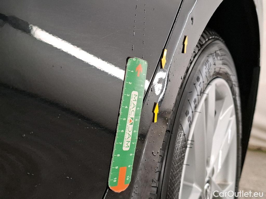  Toyota  Corolla TOYOTA  Touring Sports / 2018 / 5P / Break Hybride 122h Dynamic Business Beyond Zer #9